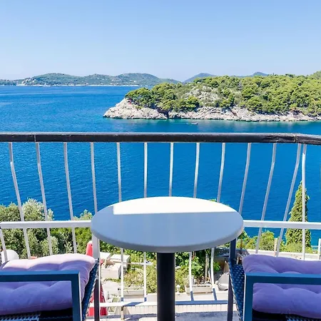 Villa Paradiso 2-3